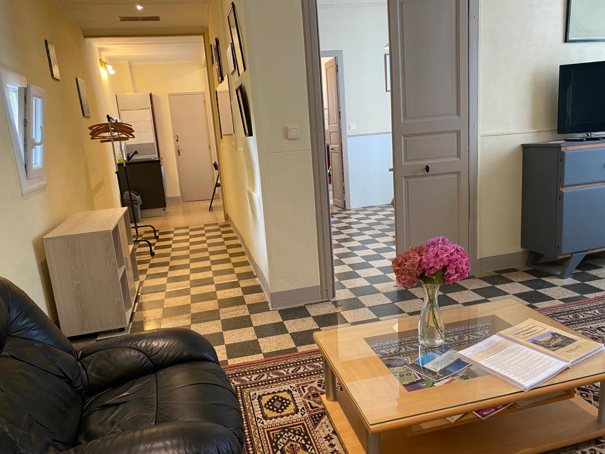 Residence Verdi - Appartements Meubles En Centre Ville Bédarieux Εξωτερικό φωτογραφία